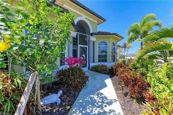 2258 Sw 3rd Ter, Cape Coral Fl 33991
