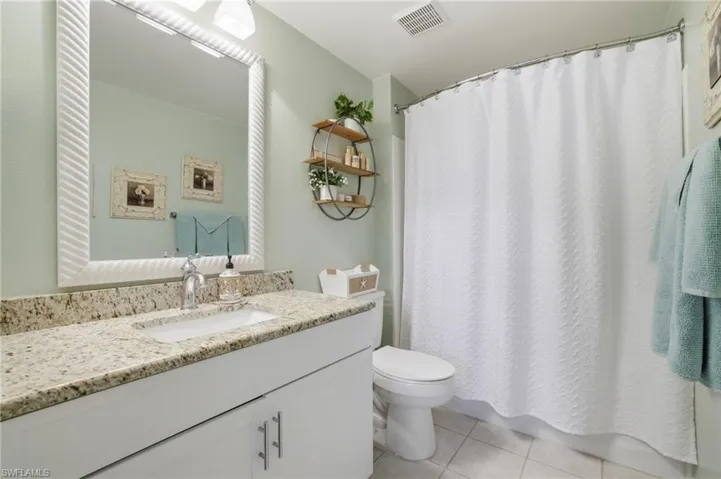 15605 Ocean Walk Cir 113, Fort Myers, Florida 33908