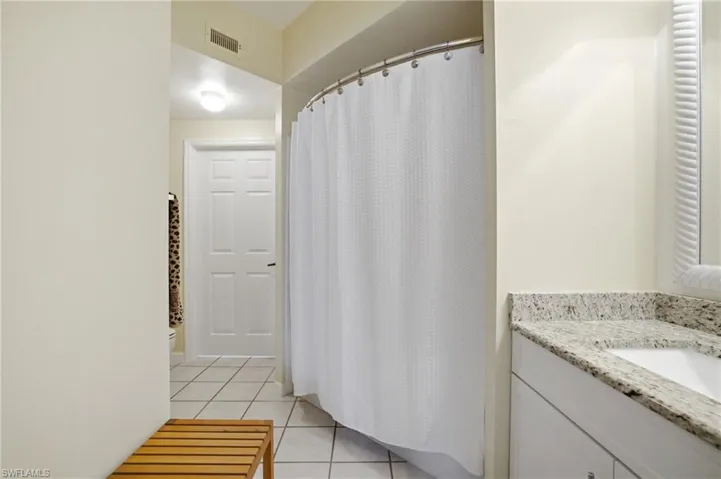 15605 Ocean Walk Cir 113, Fort Myers, Florida 33908