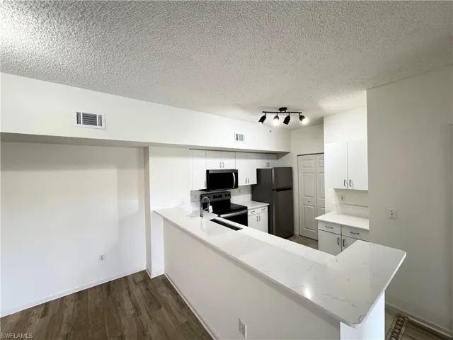 1830 Florida Club Cir 4304, Naples, Florida 34112