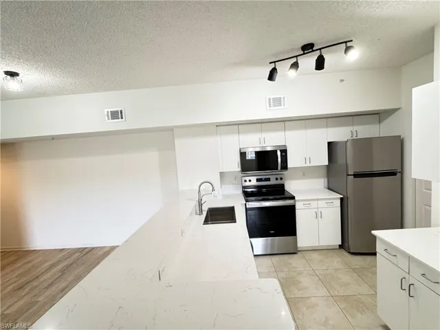 1830 Florida Club Cir 4304, Naples, Florida 34112