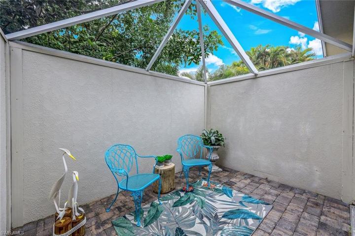 Private Master Bathroom Courtyard
