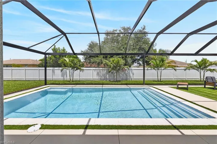 610 Nw 2nd Pl, Cape Coral, Florida 33993