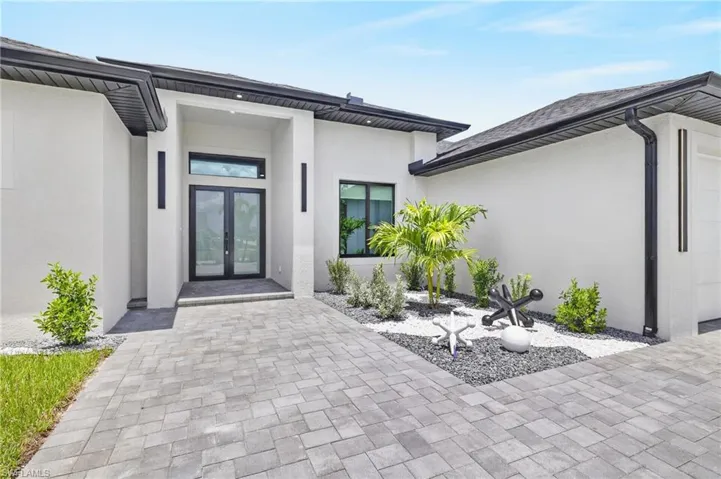 610 Nw 2nd Pl, Cape Coral, Florida 33993