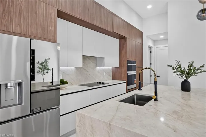 610 Nw 2nd Pl, Cape Coral, Florida 33993