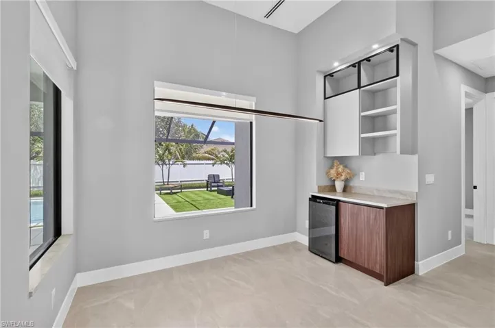 610 Nw 2nd Pl, Cape Coral, Florida 33993