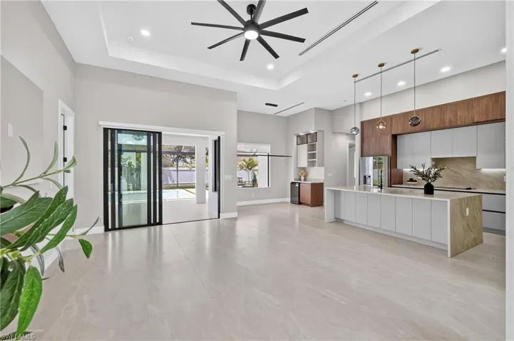 610 Nw 2nd Pl, Cape Coral, Florida 33993