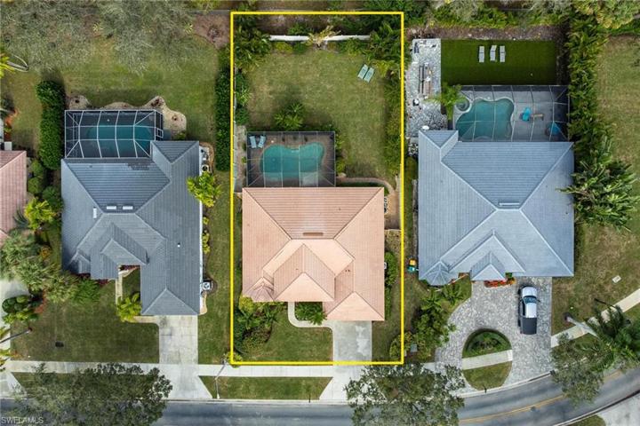 14949  Indigo Lakes  DR, NAPLES, FL 34119