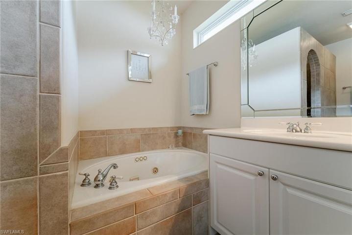 14949  Indigo Lakes  DR, NAPLES, FL 34119