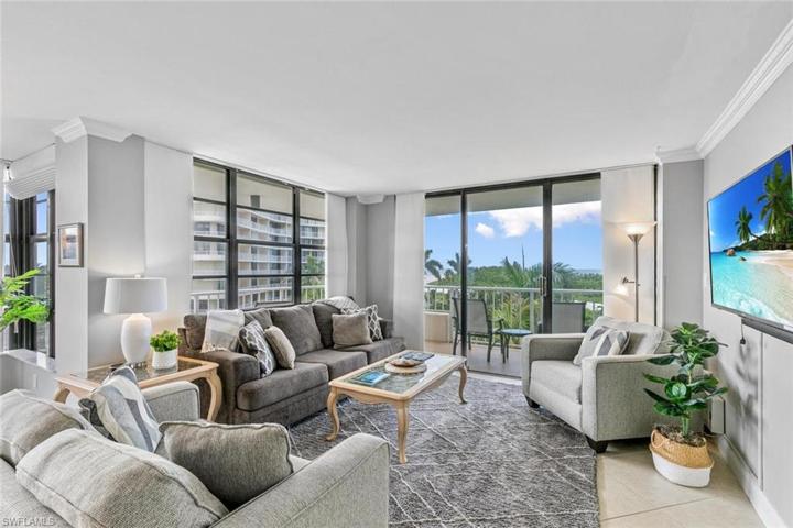 440  Seaview  CT, Marco Island, FL 34145