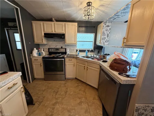7633  Grady  DR, North Fort Myers, FL 33917