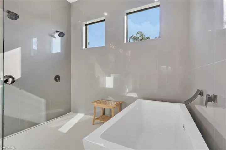 653 23rd St Sw, Naples, Florida 34117