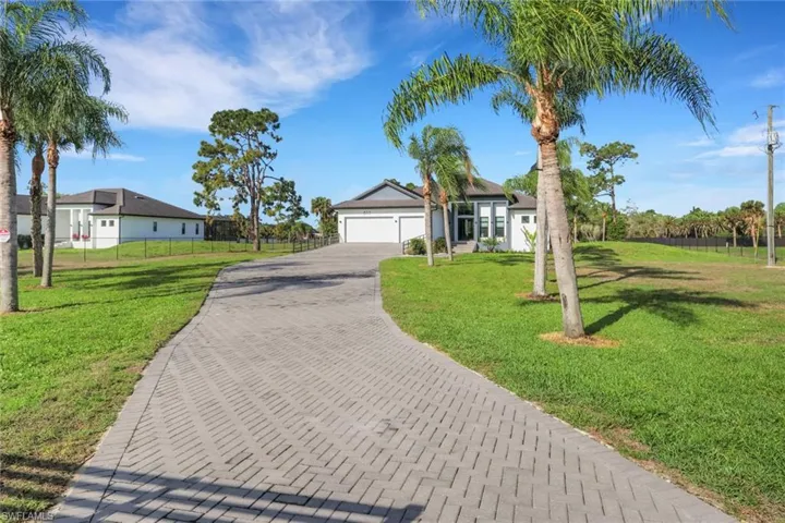 653 23rd St Sw, Naples, Florida 34117
