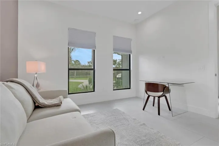 653 23rd St Sw, Naples, Florida 34117