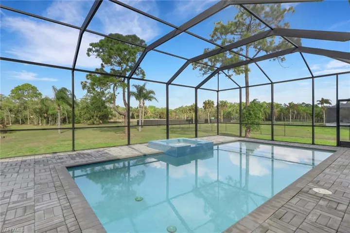 653 23rd St Sw, Naples, Florida 34117