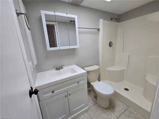 7752 Tamara Lee Ct 103, Fort Myers, Florida 33907
