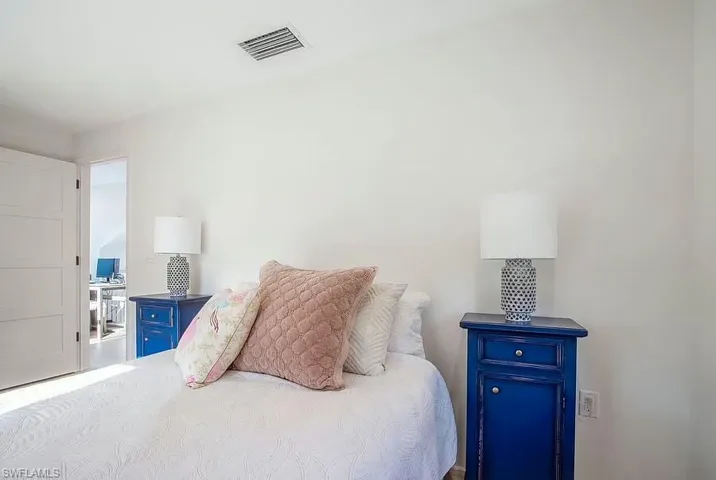 114 Jeepers Dr, Naples, Florida 34112