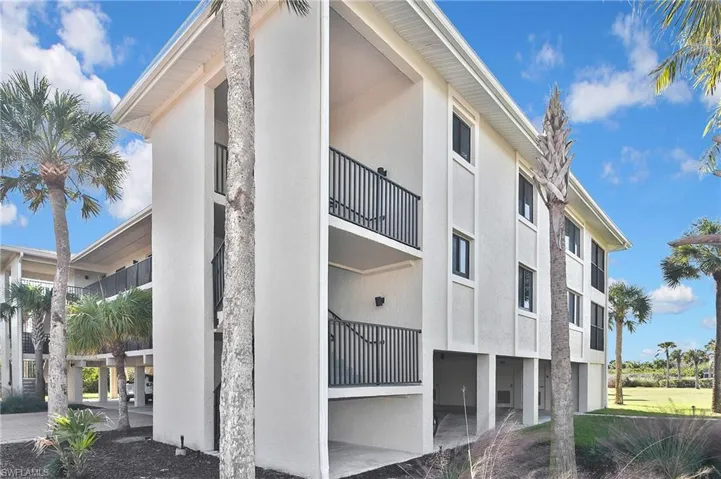 View of apartment building / complex