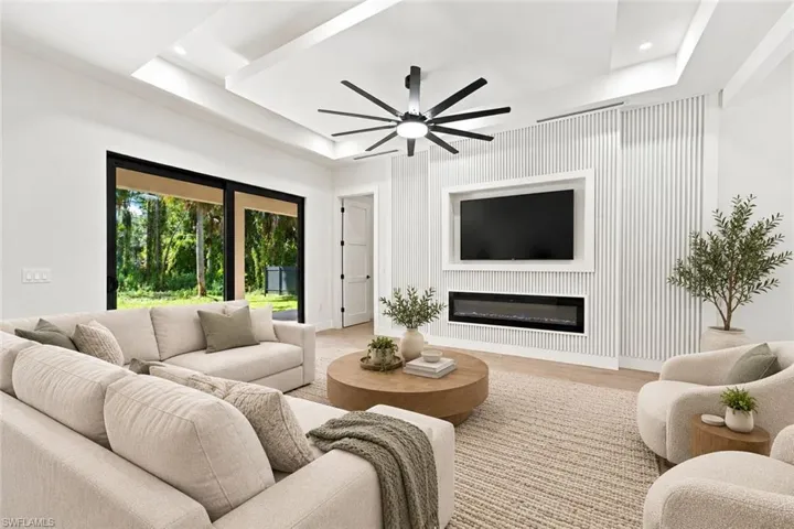 2752 18th Ave Ne, Naples, Florida 34120