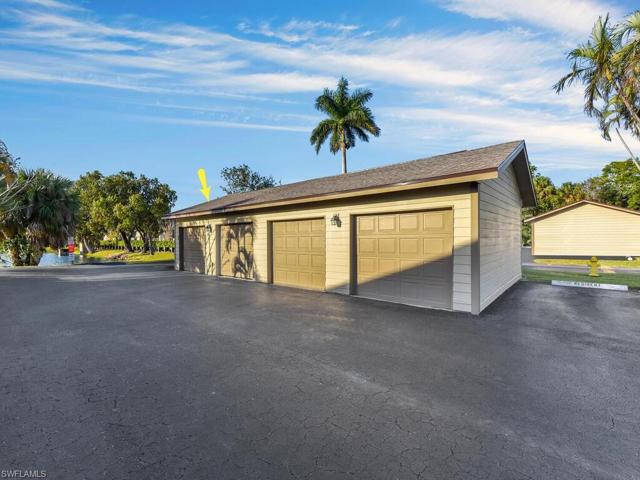 Single car detached garage