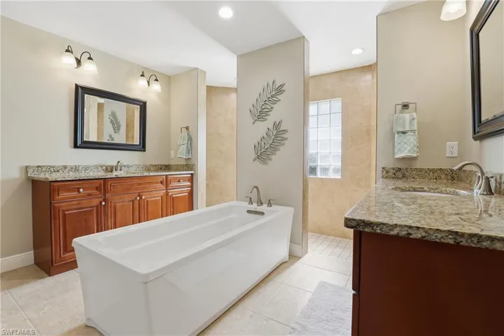 1723 Sw 31st Ln, Cape Coral, Florida 33914