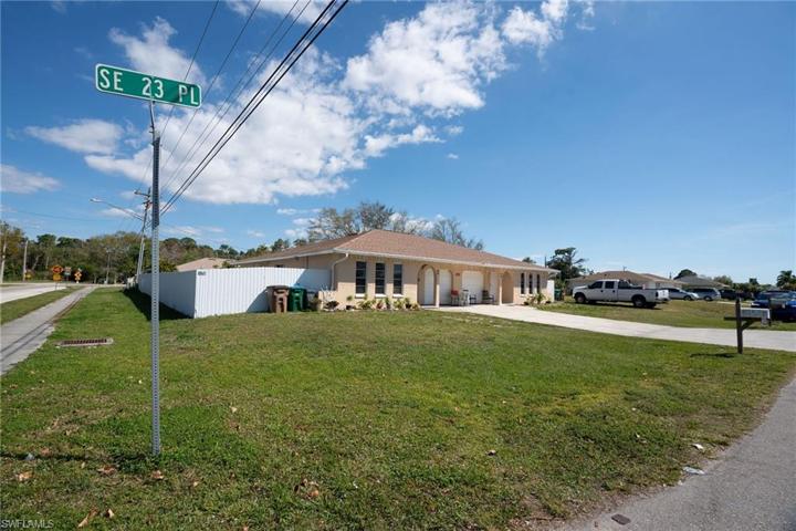 903 SE 23rd  PL, Cape Coral, FL 33990
