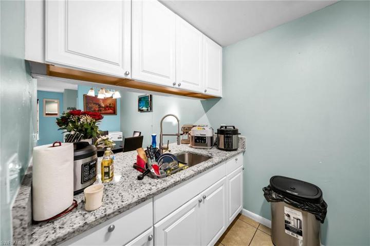 903 SE 23rd  PL, Cape Coral, FL 33990