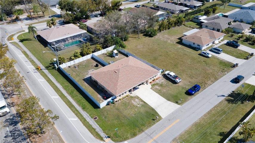 903 SE 23rd  PL, Cape Coral, FL 33990