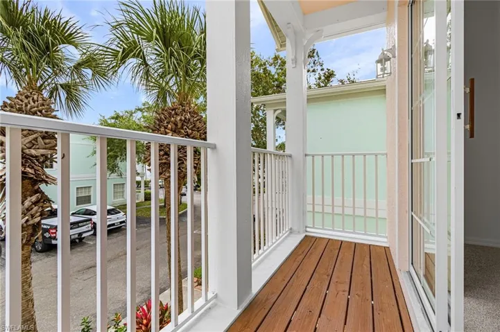 3285  Lindsey  LN, Naples, FL 34109