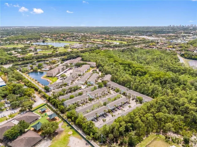 3285  Lindsey  LN, Naples, FL 34109