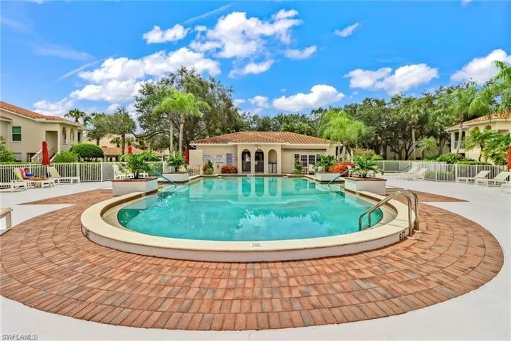 107  Tuscana  CT, Naples, FL 34119