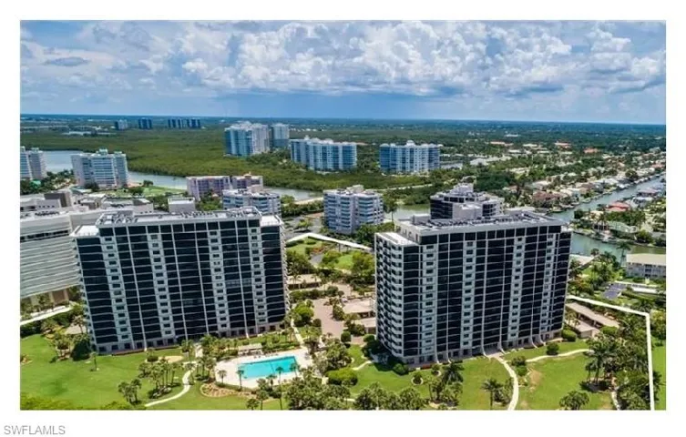 Vanderbilt Gulfside resides on acres of beachfront property