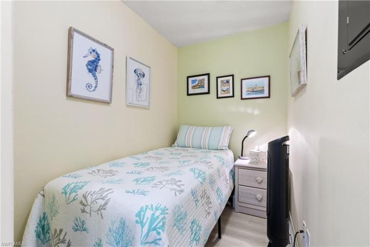This Bonus room is configured as a 3rd bedroom.  It can also be an 'Owner's room" or a small office or storage room!