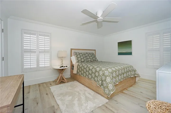 1910 Gulf Shore Blvd N 102, Naples, Florida 34102