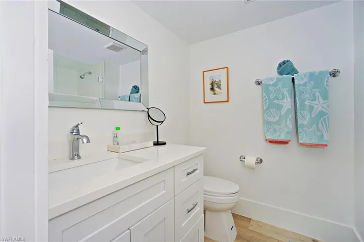 1910 Gulf Shore Blvd N 102, Naples, Florida 34102