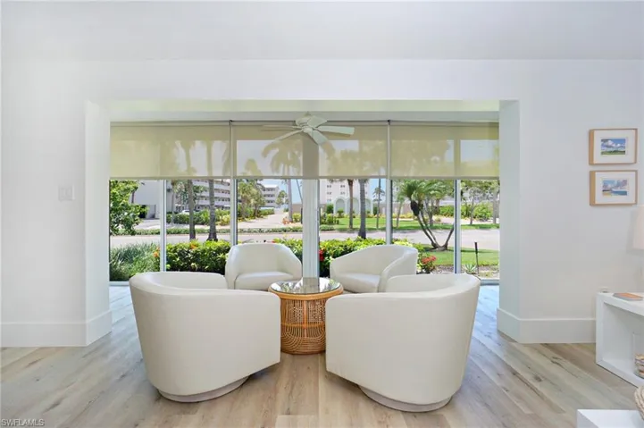 1910 Gulf Shore Blvd N 102, Naples, Florida 34102