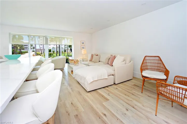 1910 Gulf Shore Blvd N 102, Naples, Florida 34102