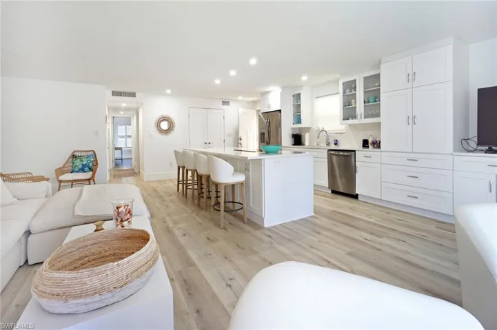 1910 Gulf Shore Blvd N 102, Naples, Florida 34102
