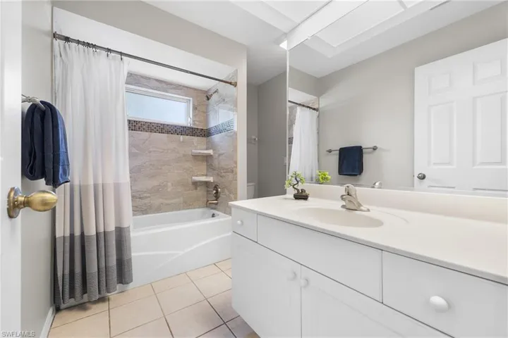3519 5th Ave, Cape Coral, Florida 33904