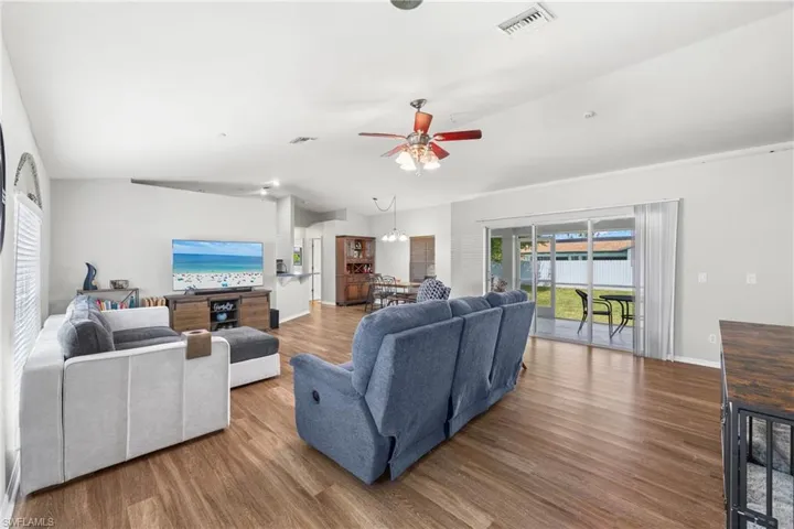 3519 5th Ave, Cape Coral, Florida 33904