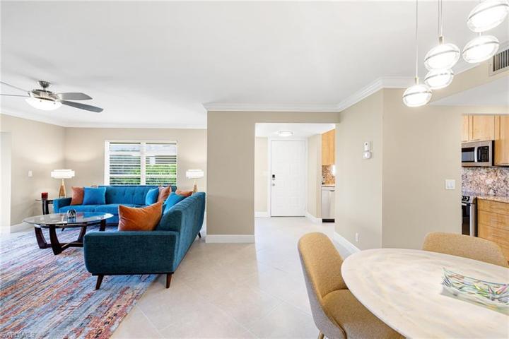 726  Broad S AVE, Naples, FL 34102