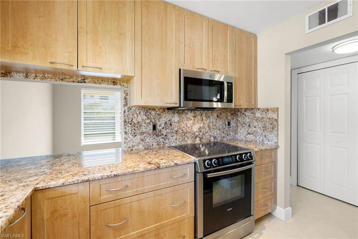 726  Broad S AVE, Naples, FL 34102