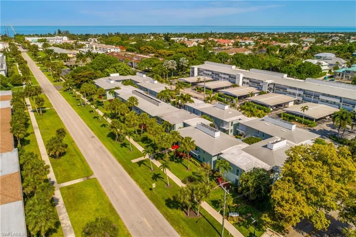 Everglades Club