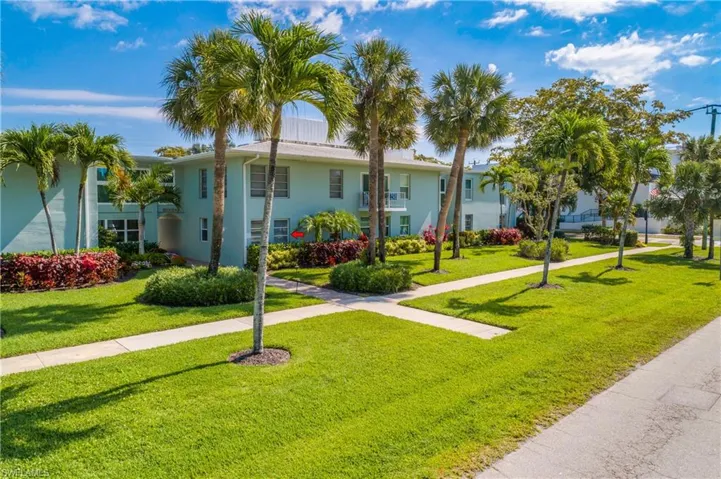 Everglades Club