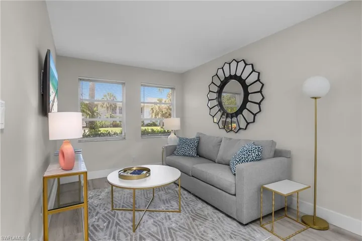 663  12th S AVE, Naples, FL 34102