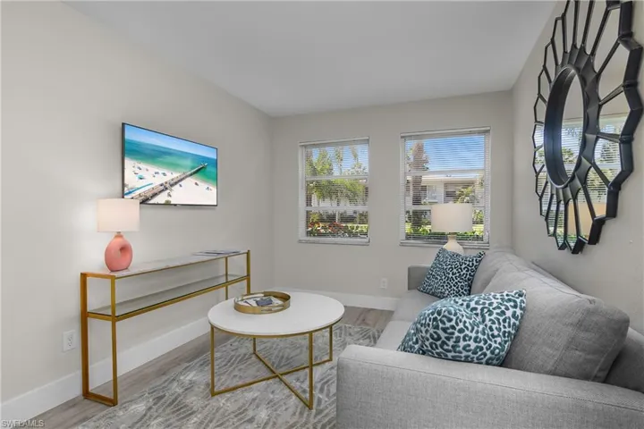 663  12th S AVE, Naples, FL 34102
