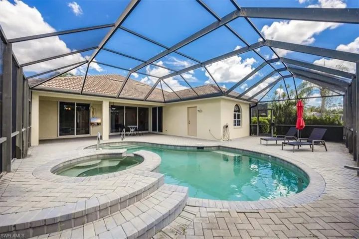 4382 Pomarine Ct, Naples, Florida 34119