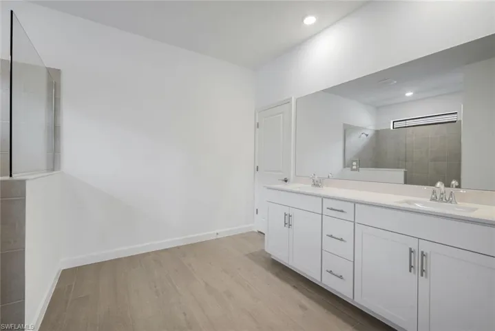 19232  Gentry  PL, Estero, FL 33928