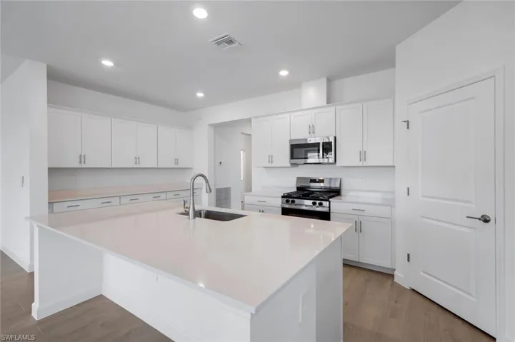 19232  Gentry  PL, Estero, FL 33928