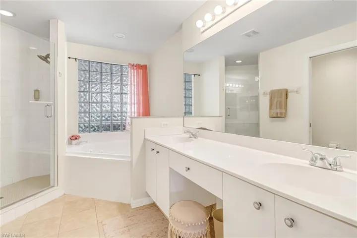 605 Lalique Cir # 802, Naples Fl 34119
